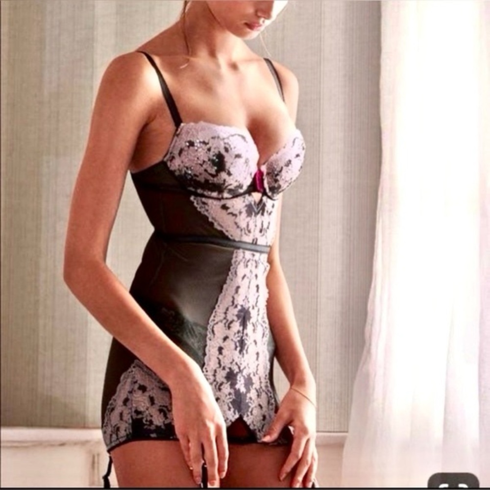 Victoria Secret Lingerie 36C
